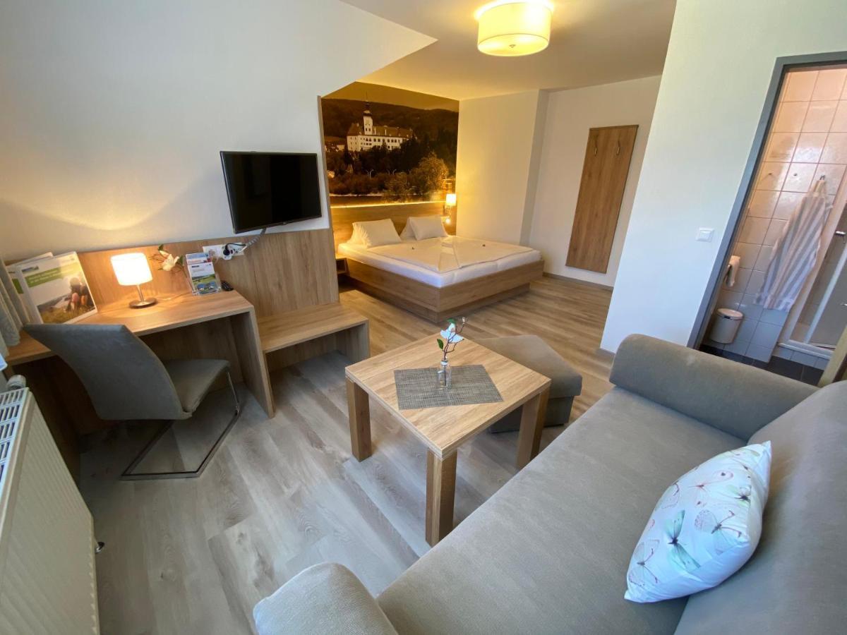 Privatzimmer Und Ferienwohnungen Leeb Persenbeug Zewnętrze zdjęcie
