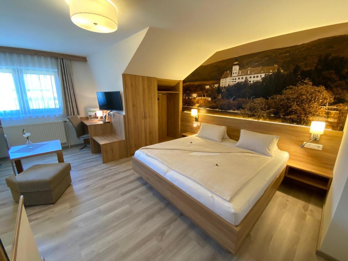 Privatzimmer Und Ferienwohnungen Leeb Persenbeug Zewnętrze zdjęcie