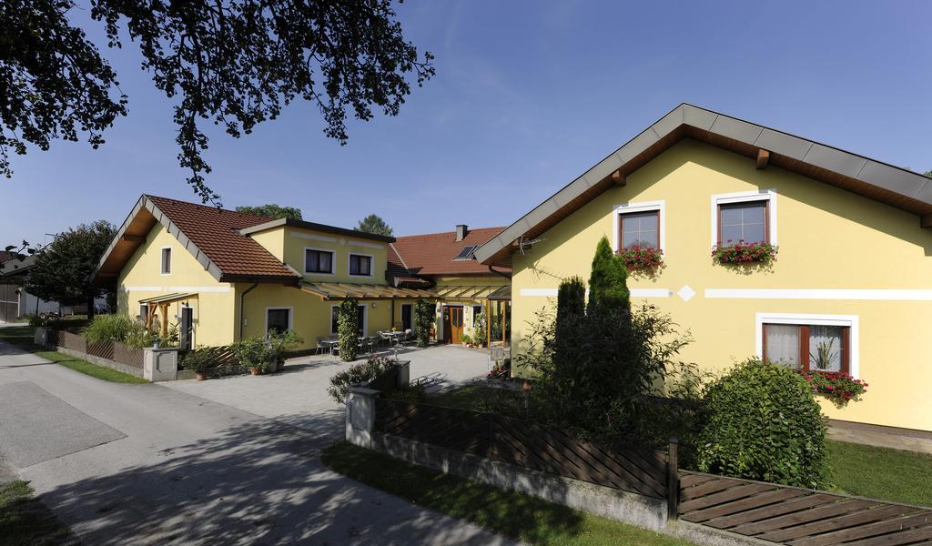 Privatzimmer Und Ferienwohnungen Leeb Persenbeug Zewnętrze zdjęcie